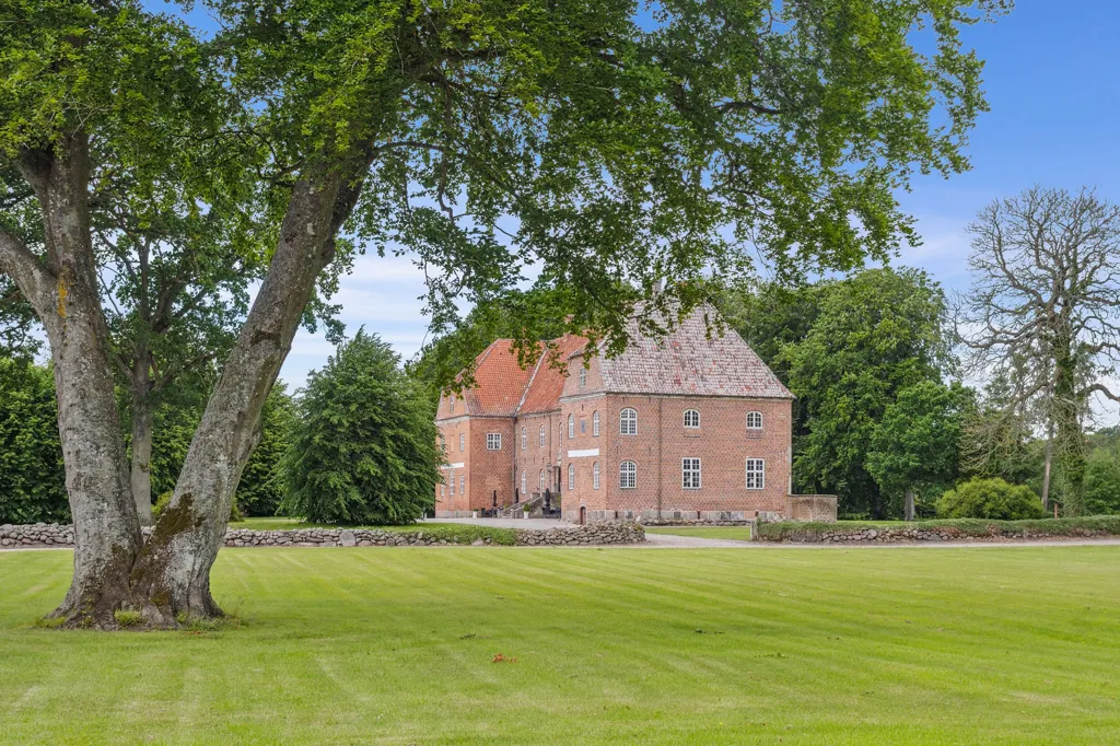 Extérieur - Medieval Manor with Forest View in Djursland