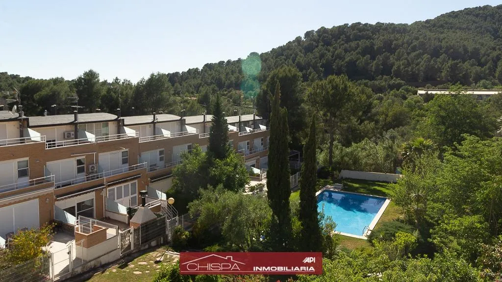 Õhuvaade - Adosado with Pool in Náquera