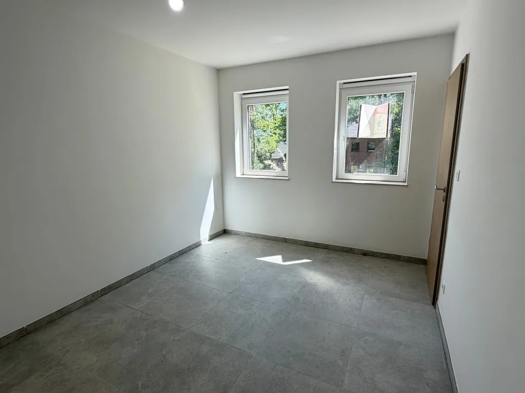 Pièces - Maison 4 Façades avec Terrasse à Dion, Beauraing