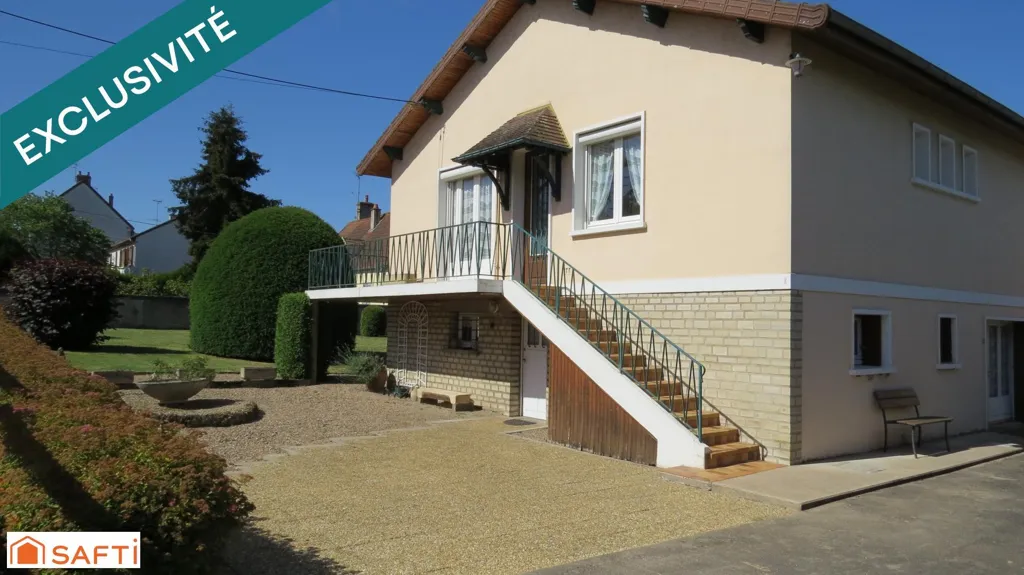 Esterno - Traditional House with Garden in Decize
