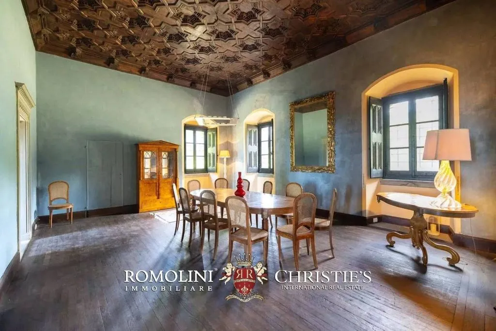 Salle à manger - Neo-Gothic Castle with Park in Reggello, Tuscany