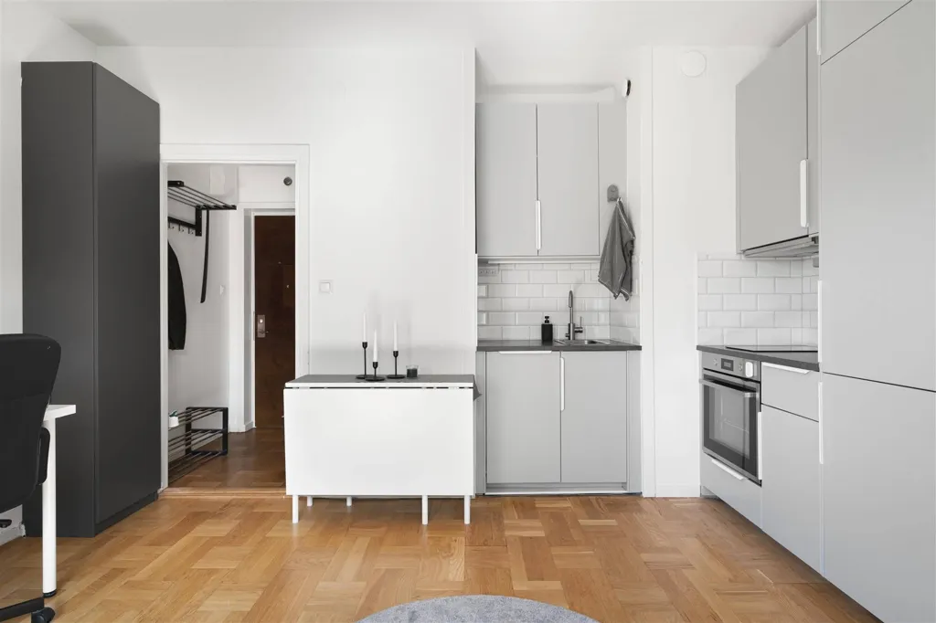 Cuisine - 1st Floor Apartment with Balcony in Uppsala