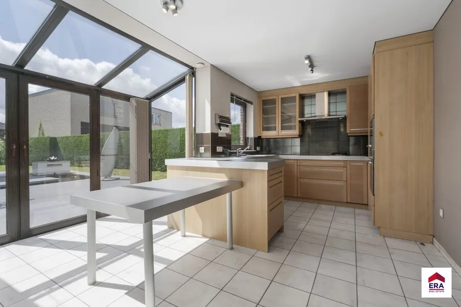 Cuisine - Appartement avec Atelier de 240 m² et Jardin à Bruxelles