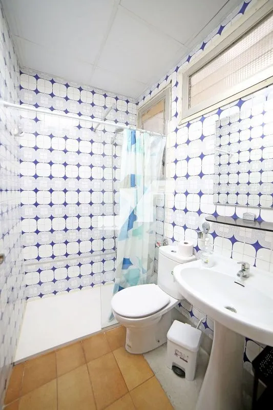 Vannitoad - Three-Storey House with Terraces in Vila-real Centre