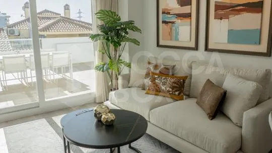 Elutuba - 3-Bedroom Apartment with Sea View in Fuengirola