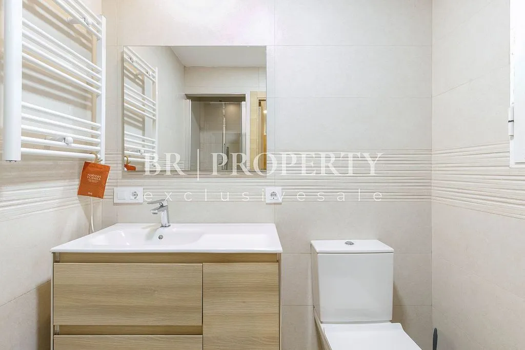 Salles de bain - Apartment with Balcony and A/C in El Mercat, Valencia
