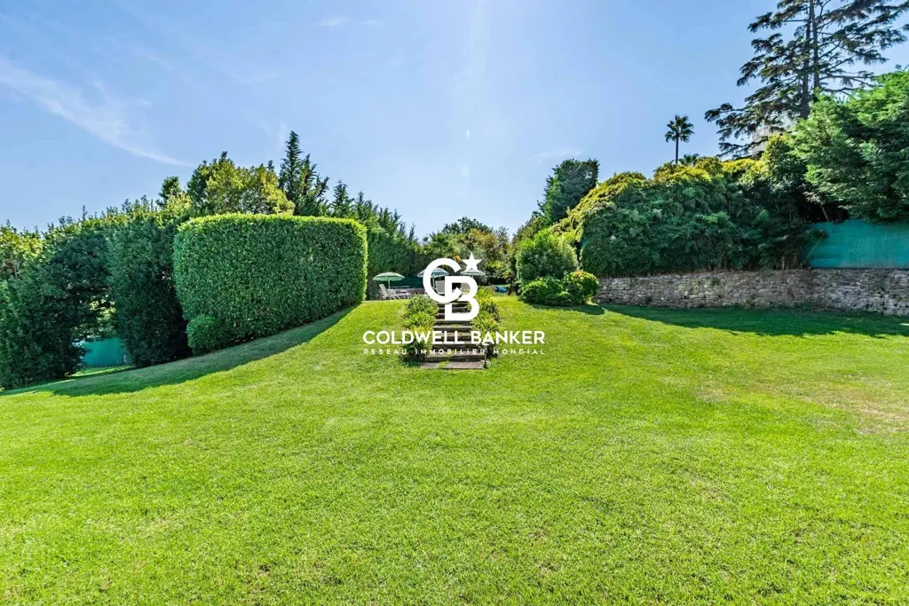 Jardin - Villa Provençale avec Piscine au Cap d'Antibes