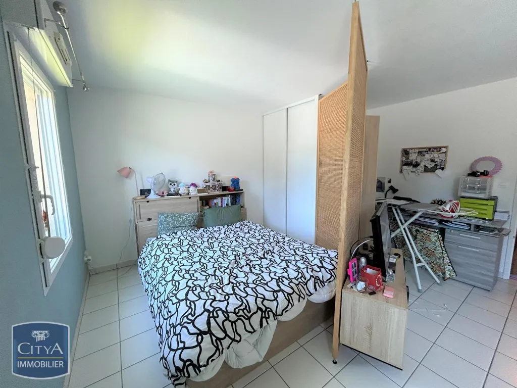 Chambres - Appartement T1 avec Parking à Limoges