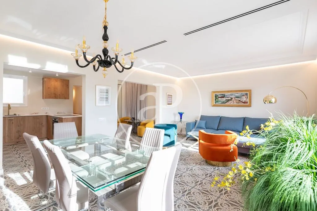 Salle à manger - Luxury Flat with Balcony on Consell de Cent, Barcelona