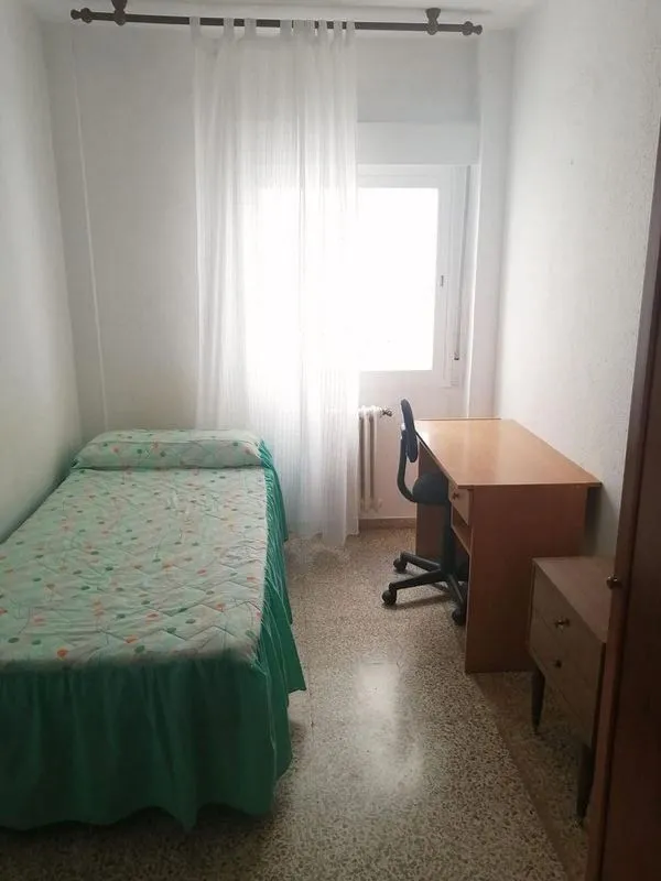Chambres - Student Flat with Terrace in Granada's Realejo
