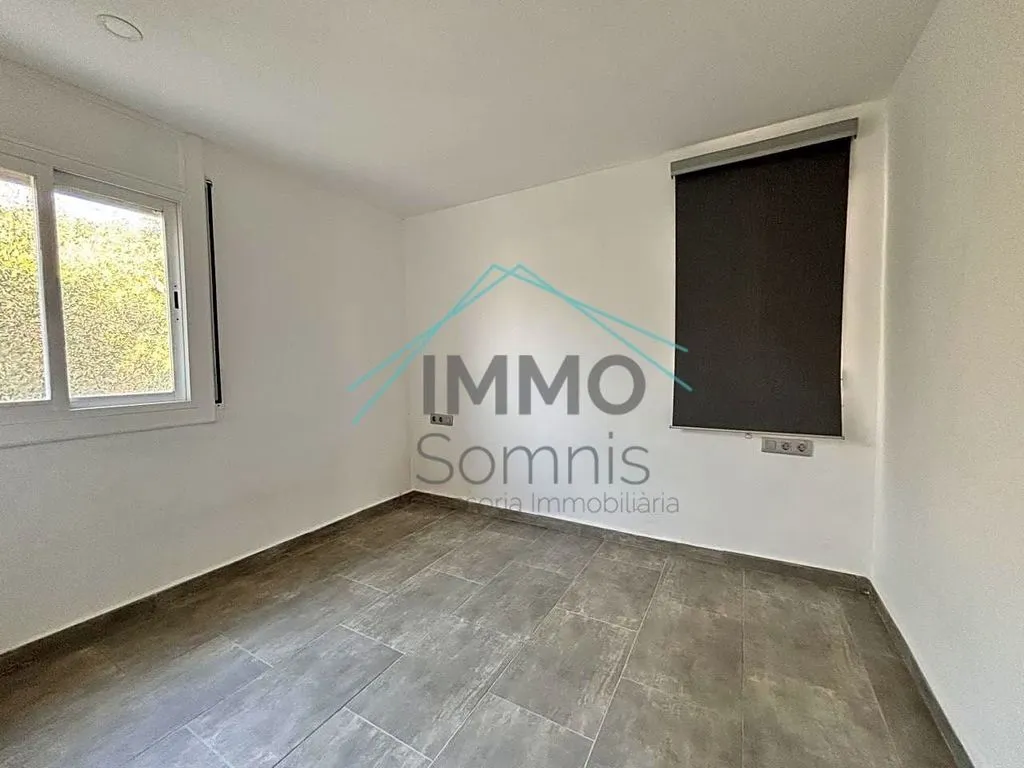 Pièces - Renovated Villa with Views in Roses