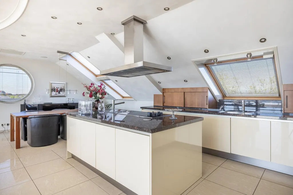 Cuisine - Penthouse with River View in Boven-Hardinxveld