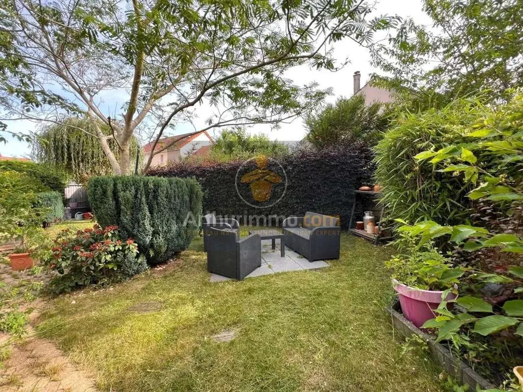 Aed - Charming House with Terrace in Brie-Comte-Robert