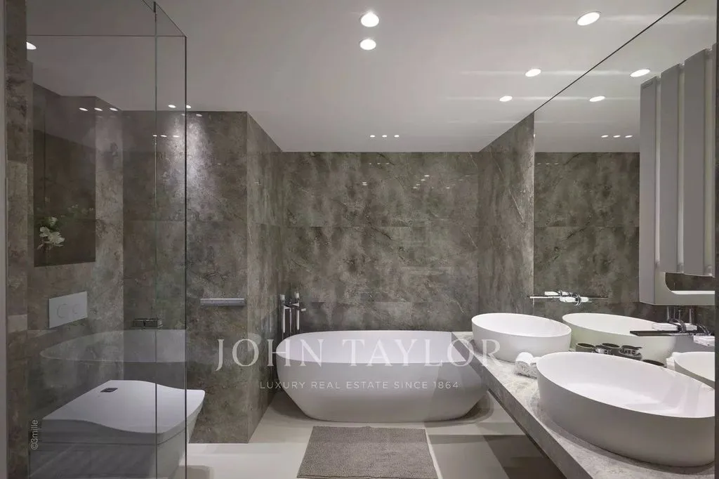 Baños - Luxury Apartment on Croisette in Cannes