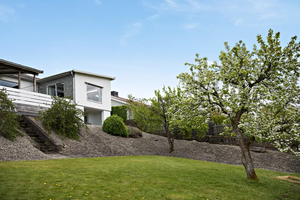 Aed - One-Storey Villa with Garden in Stockholm