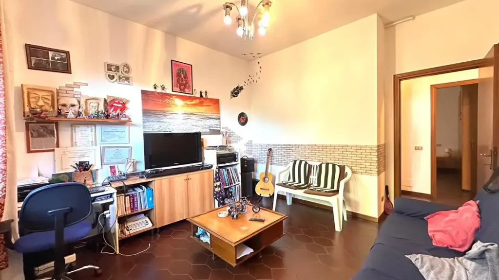 Séjour - First-Floor Apartment with Private Porch in Mozzo