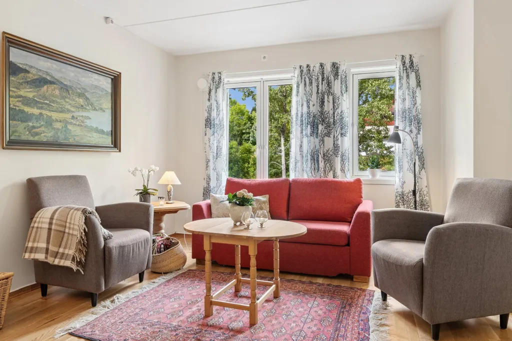 Elutuba - 3-Bedroom Apartment with Balcony in Hagan