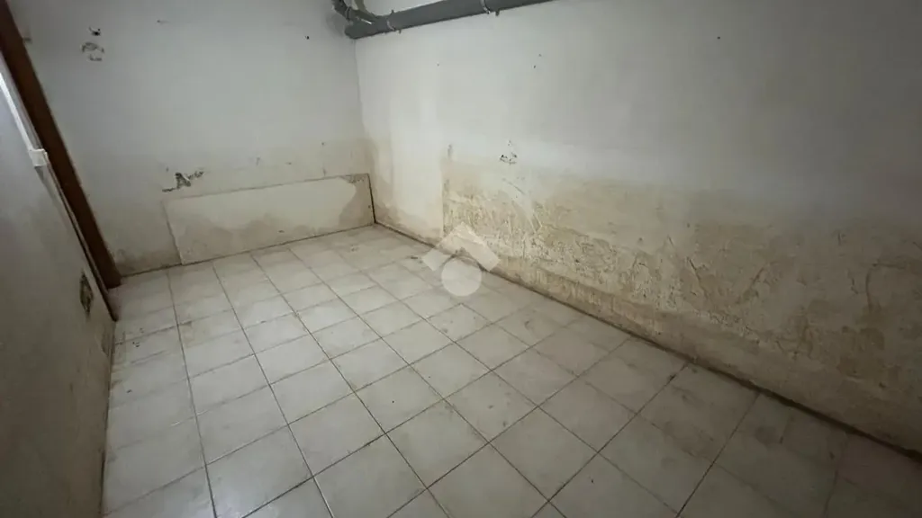 Toad - Storage Unit in Central Rapallo