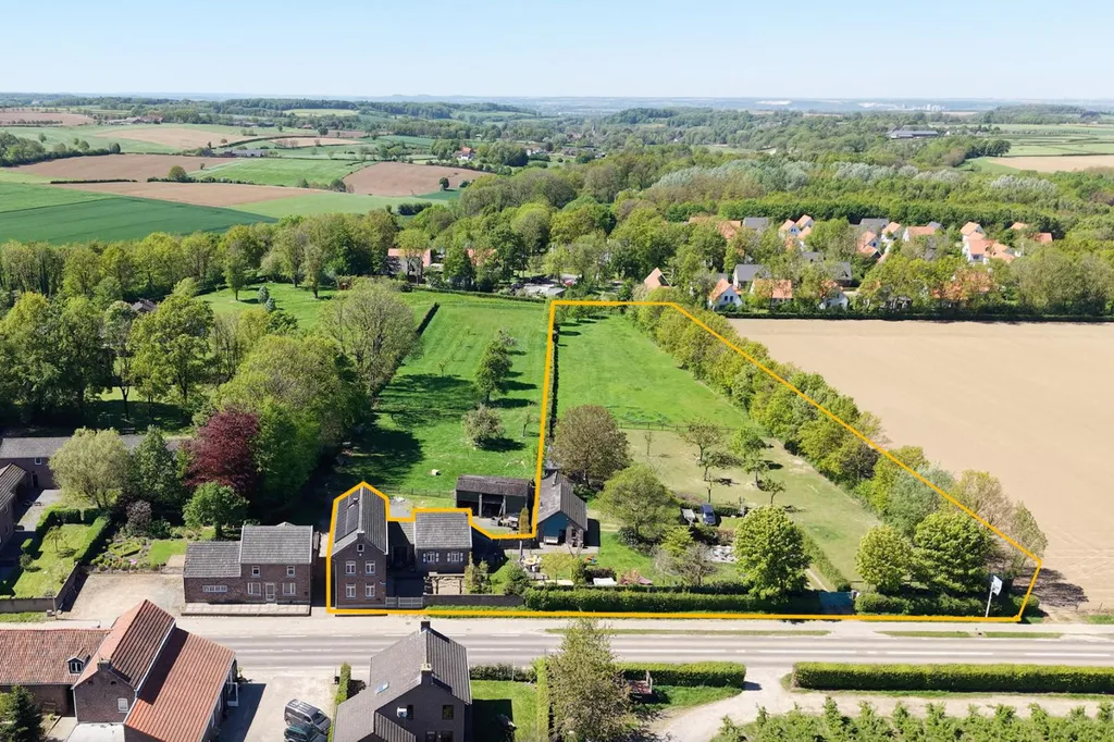 Vue aérienne - Historic Villa with Extensive Garden in Noorbeek