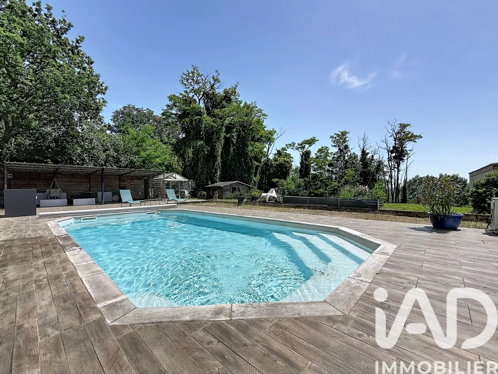 Piscine - Maison d'Architecte avec Piscine à Linas