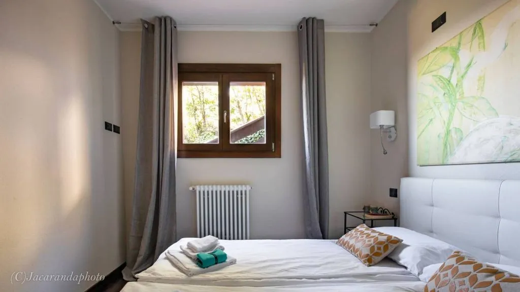Magamistoad - Luxury Villa with Pool in Podenzana