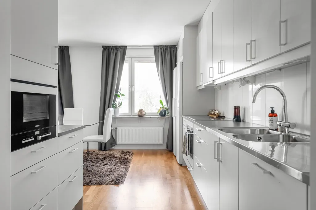 Köök - Apartment with Private Terrace near Täby Centre
