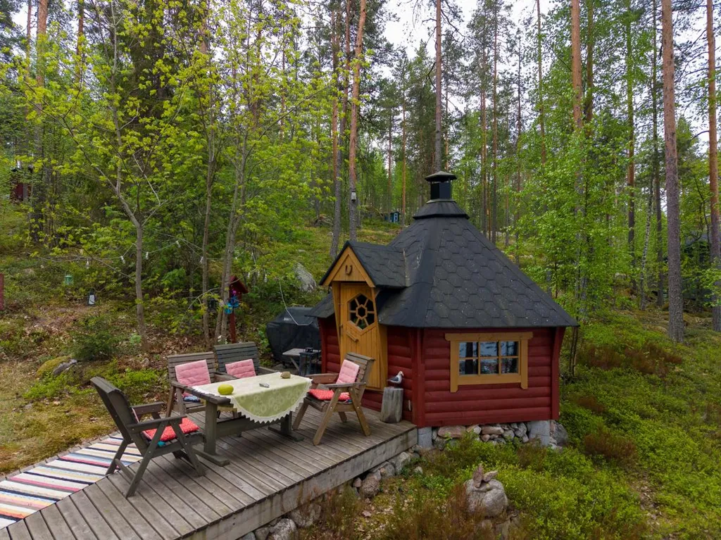 Terrasse - Cottage with Sauna and Lake View in Jyväskylä