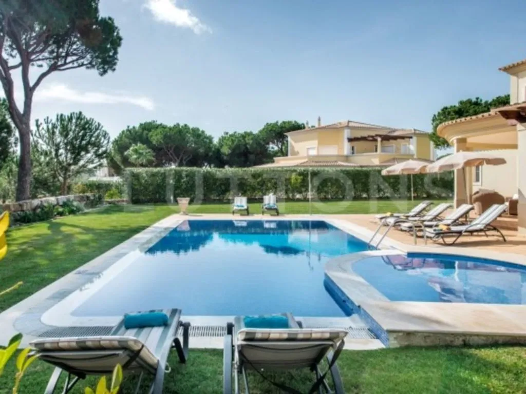 Bassein - Luxury Villa with Golf View in Vila Sol, Loulé