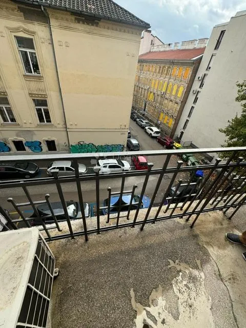Balcone - Spacious Apartment with Balconies in Rijeka