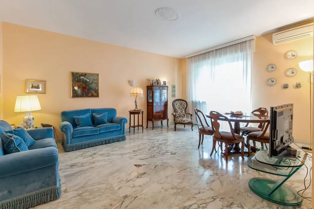 Elutuba - Luxury Apartment with Garden Views in Milan