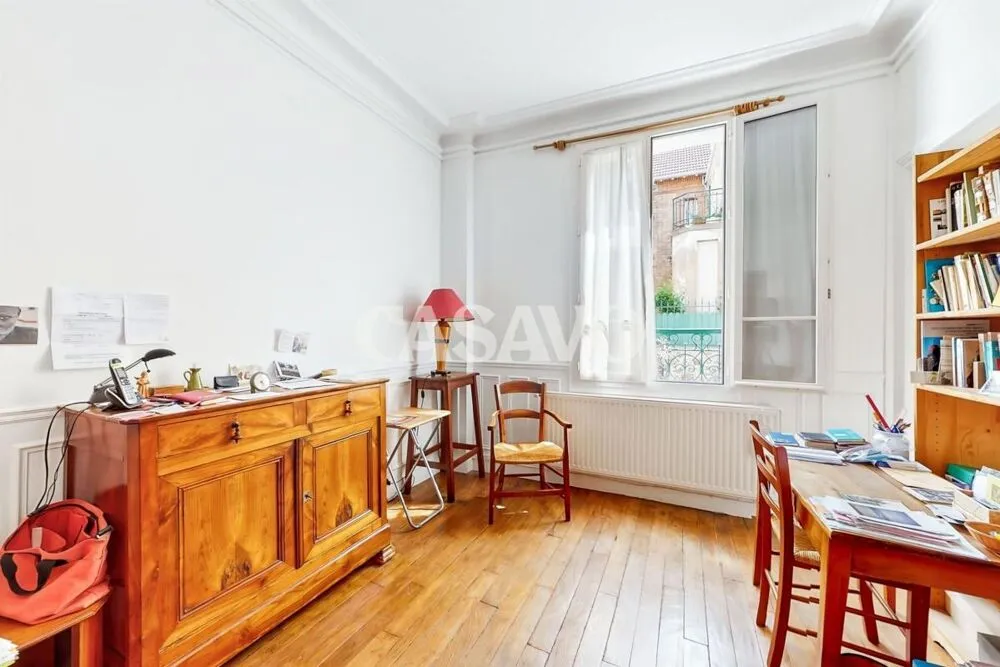 Studio - Characterful Flat with South Exposure in Alésia