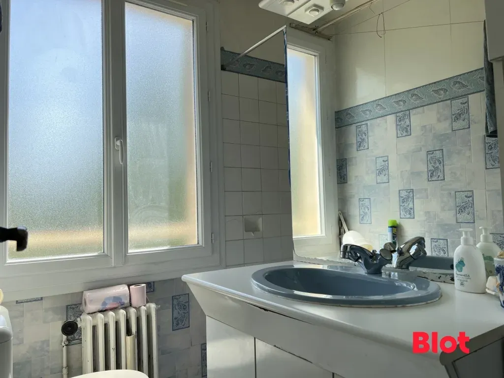Salles de bain - Maison 4 chambres avec jardin à La Binquenais