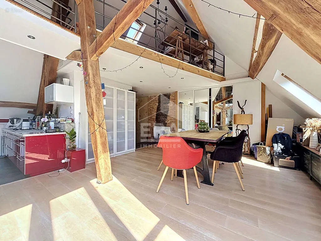 Söögituba - Loft with Character in Dourdan Centre