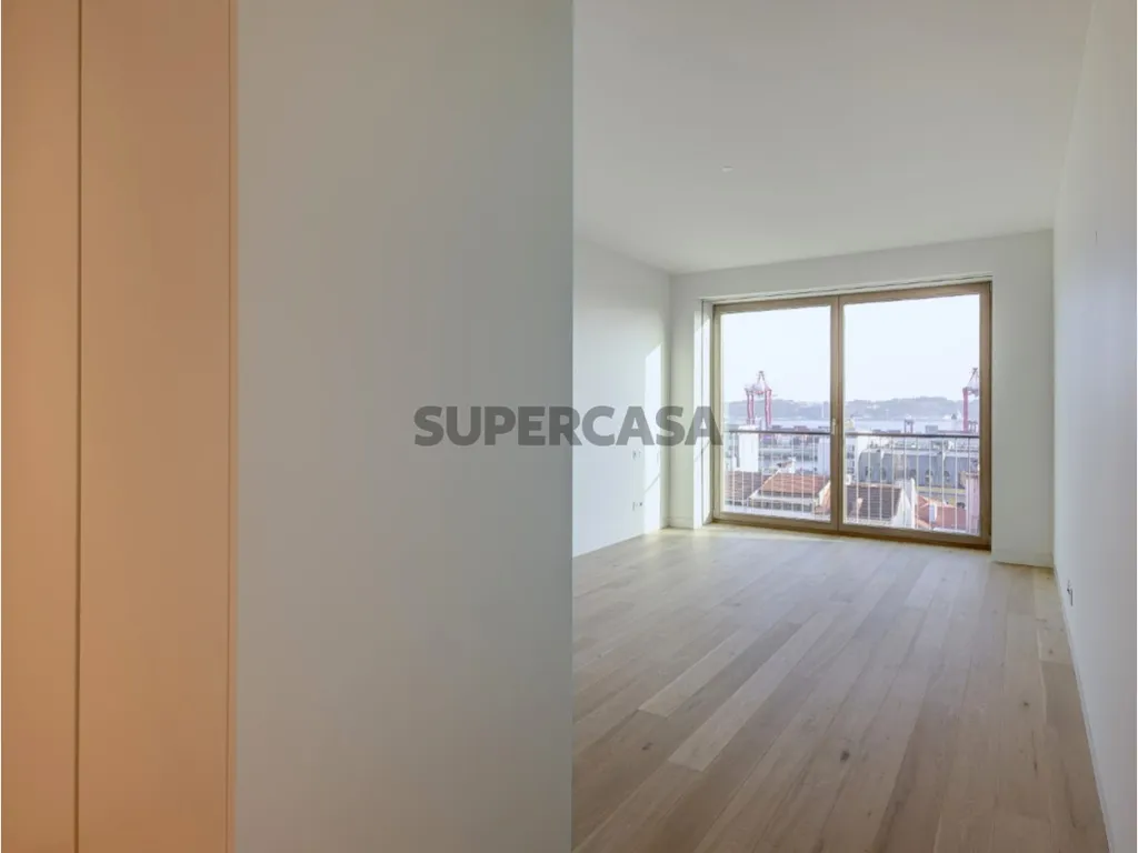 Toad - T3 Apartment with River View in Lisbon