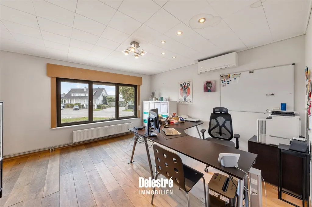 Bureau - Propriétés Commerciales avec Vue sur la Route à Erpe-Mere
