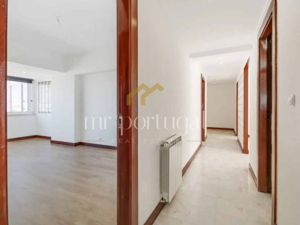 Entrée - Luxury Flat with River Views in Restelo, Lisbon