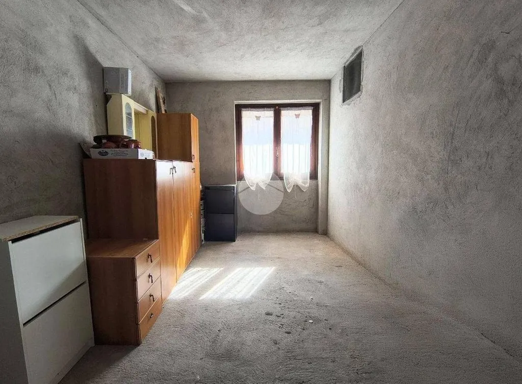 Toad - Rented Apartment with Balcony in Cervere
