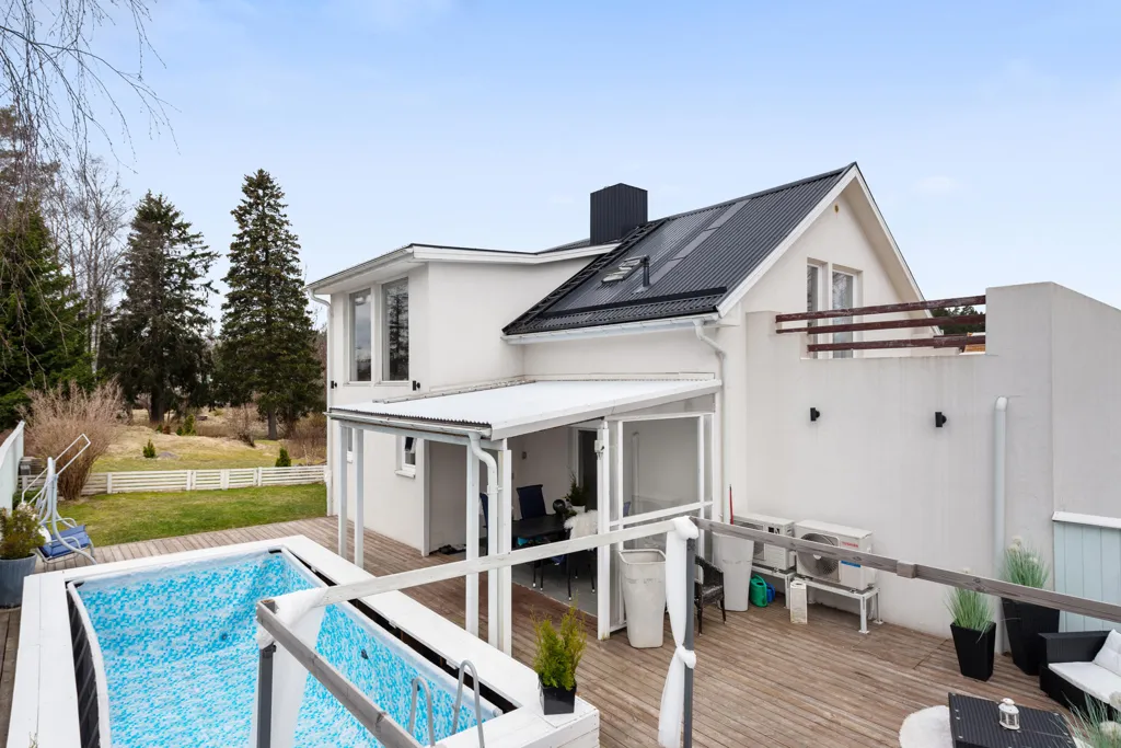 pool_area