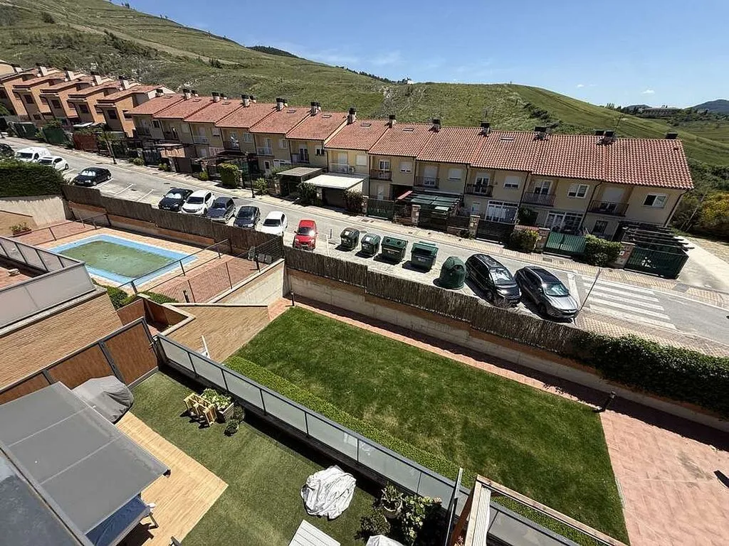 Vue aérienne - Duplex with Pool in Esteribar