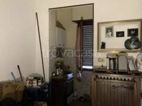 Cuisine - First Floor Apartment with Balconies in Torino