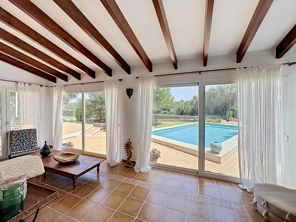 Elutuba - Renovated Mediterranean House with Pool in Maó