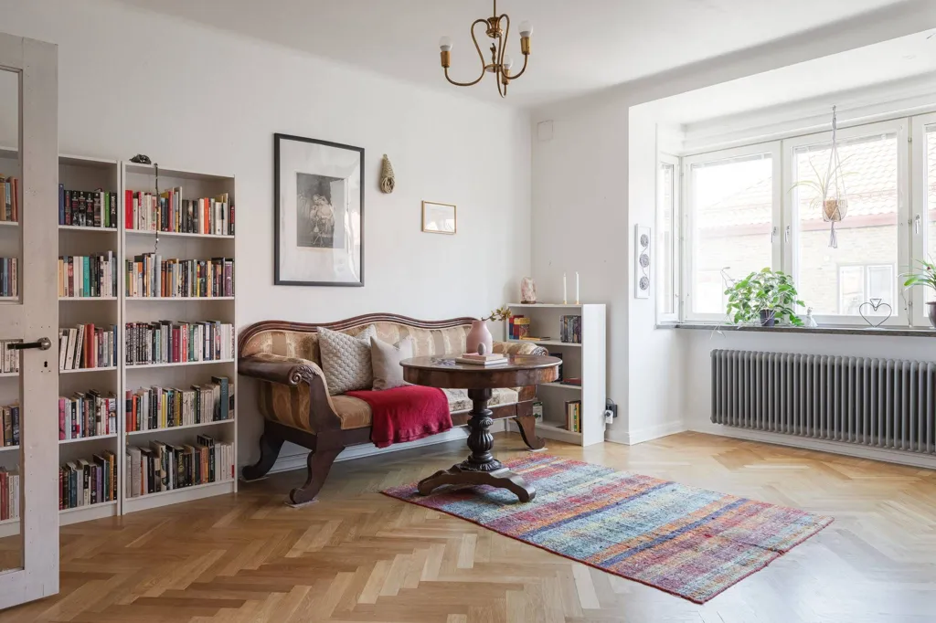Séjour - Characterful 1930s Flat with Stucco in Malmö