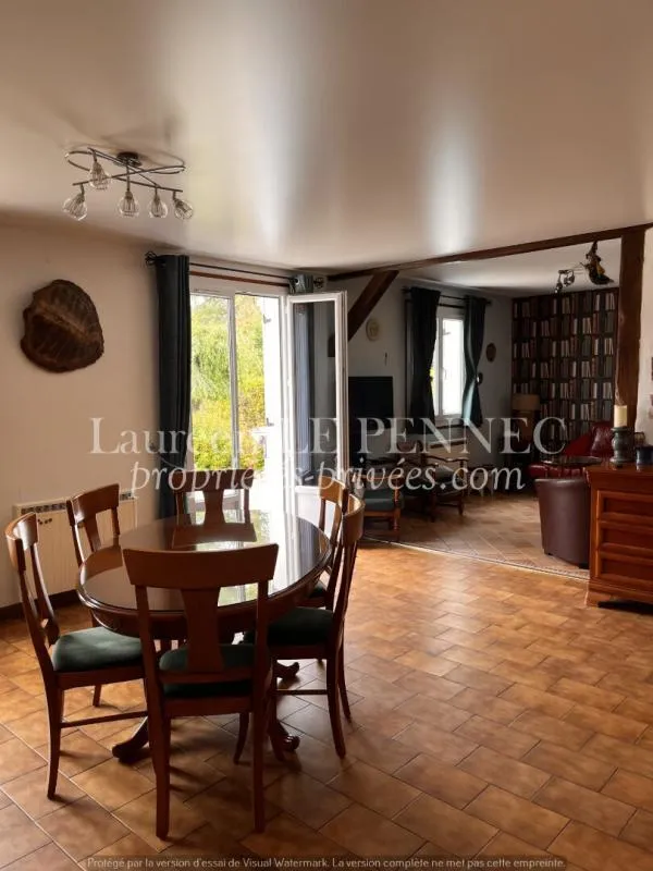 Söögituba - Charming House with Large Garden in Sermises