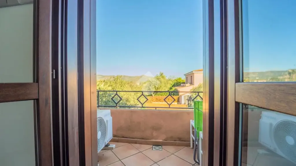 Rõdu - Terraced Villa with Sea View in San Teodoro