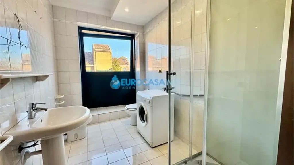 Vannitoad - Spacious 2-Bedroom Apartment with Garage in Carpi