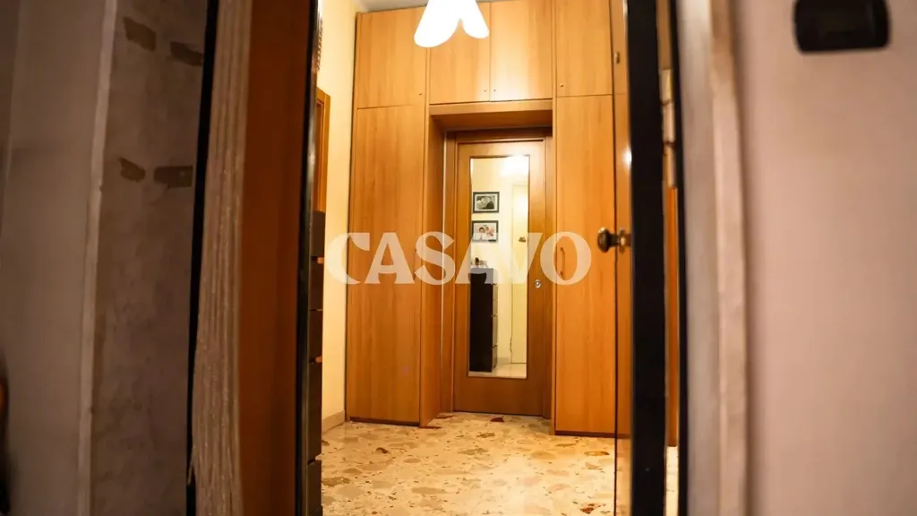 Esik - Ground Floor Apartment with Terrace in Afragola