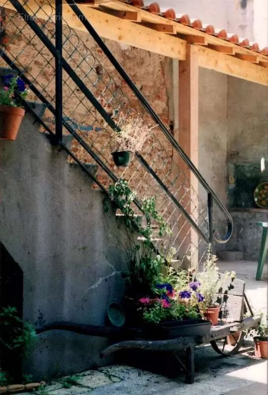 Rental Building in Gaillac Centre