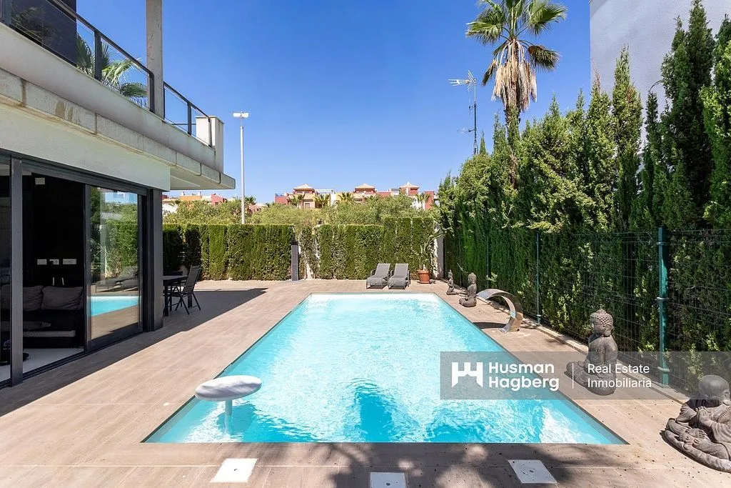 Bassein - Villa with Pool in Lomas de Cabo Roig