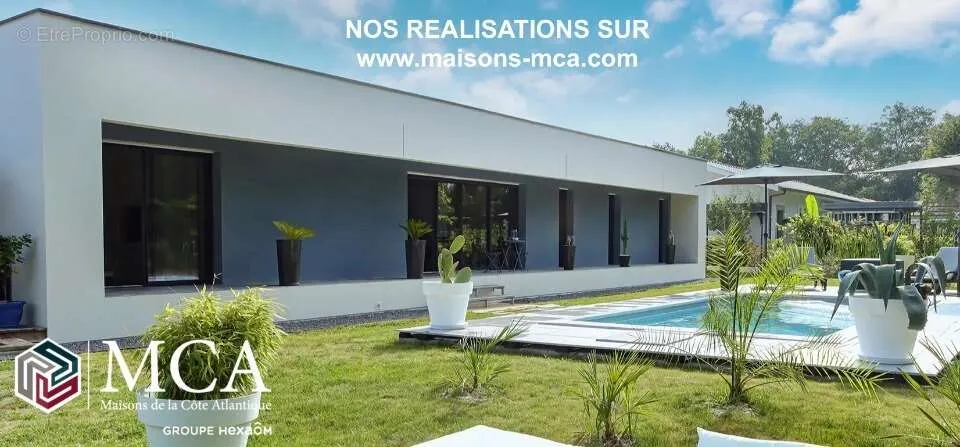 Piscina - Plot with Garden in Parentis-En-Born