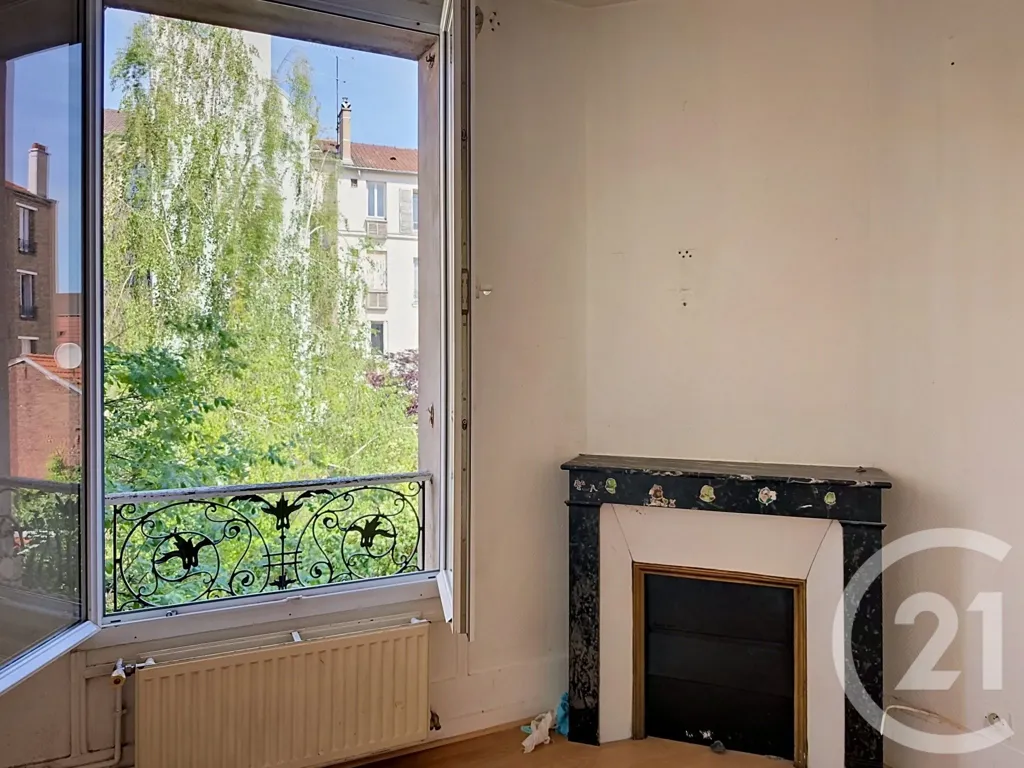Toad - Bright 2-Bedroom Flat with Garden in St Denis
